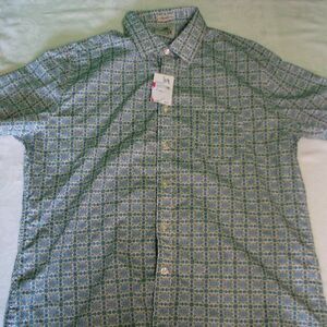 NWT Kennington Short-Sleeve Button-Down Shirt